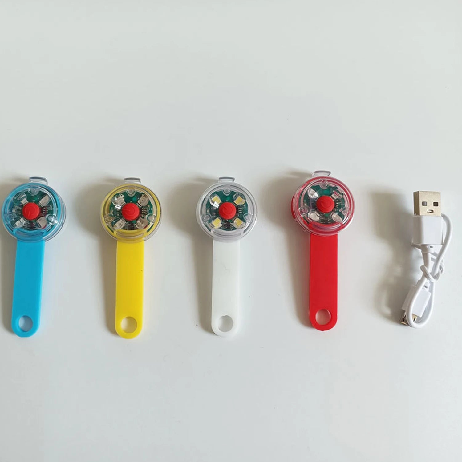 Anti-Verlust-Halsbänder für Hunde, LED, wasserdicht, Sicherheits-Blinklicht, USB wiederaufladbar, nachtleuchtender Anhänger für Hunde, Katzen, Haustiere für den Außenbereich